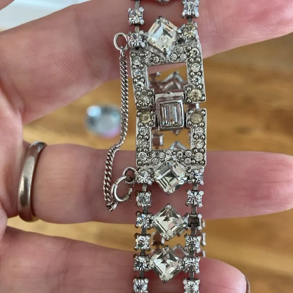 Vintage Rescue Perfect for Costumes - Picture 6 of 8